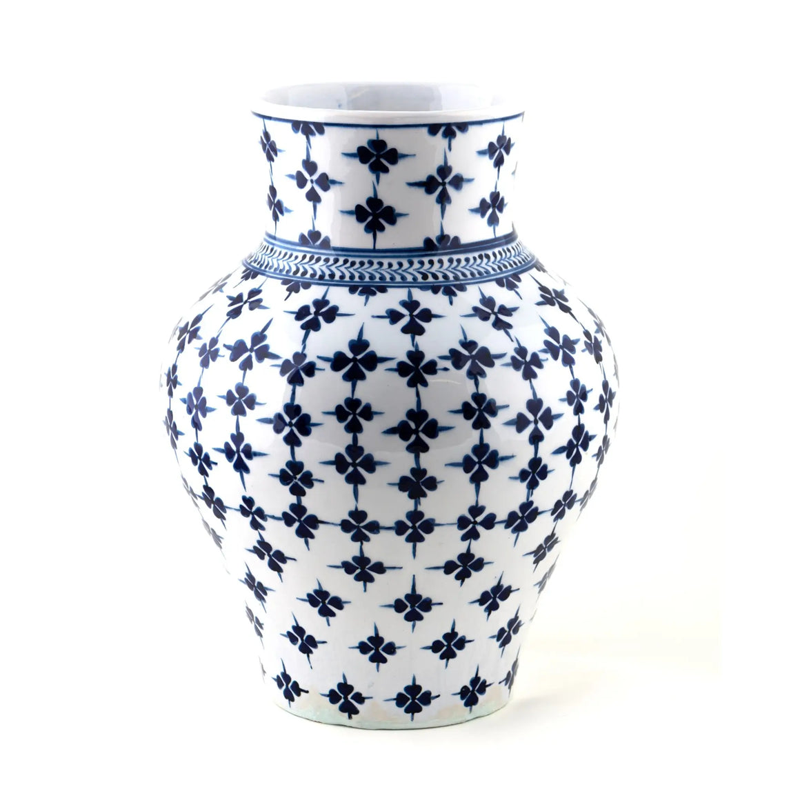 Clover Pattern Vase - Iznik Blue & White